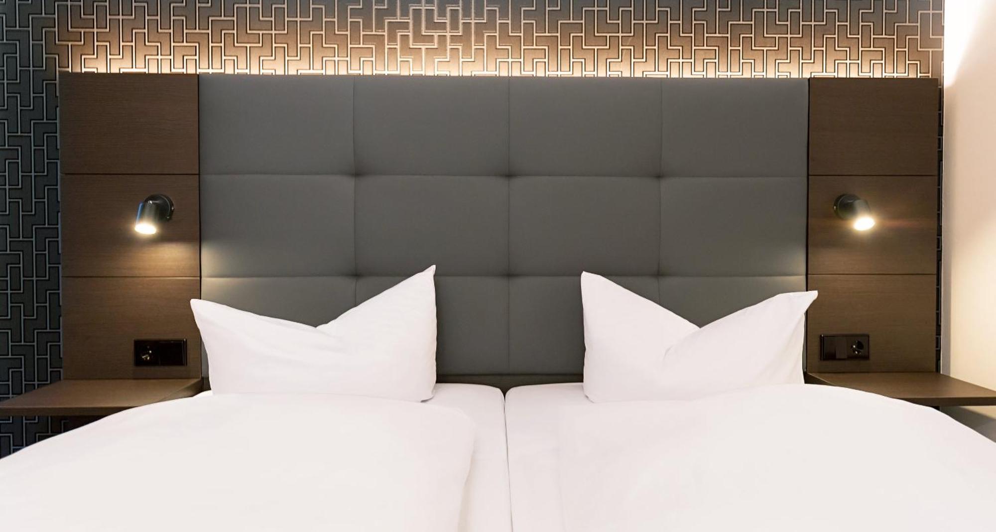 Victor'S Residenz-Hotel Berlin Tegel Εξωτερικό φωτογραφία