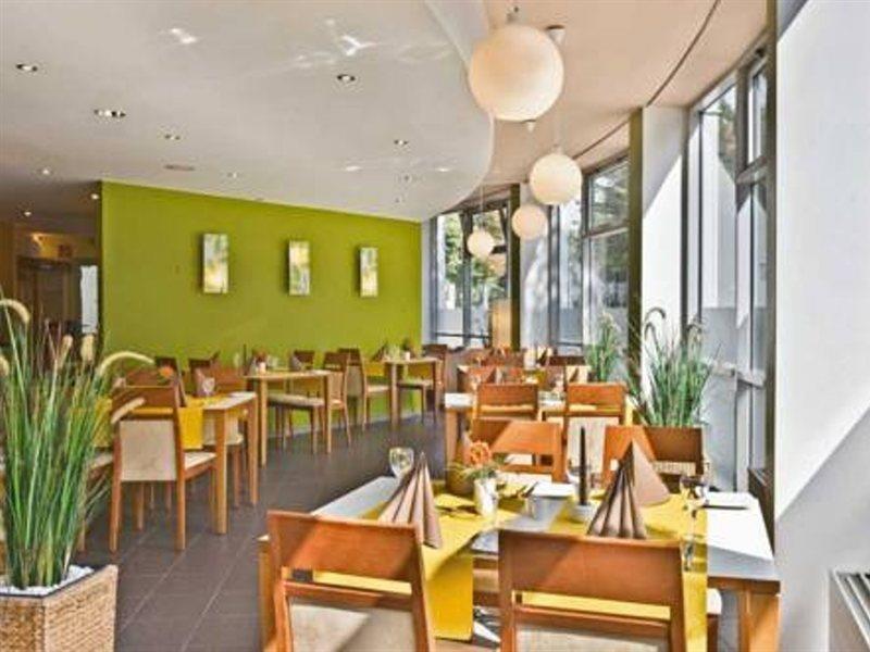 Victor'S Residenz-Hotel Berlin Tegel Εξωτερικό φωτογραφία