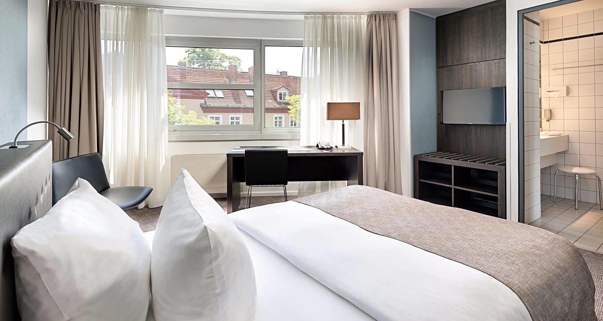 Victor'S Residenz-Hotel Berlin Tegel Εξωτερικό φωτογραφία