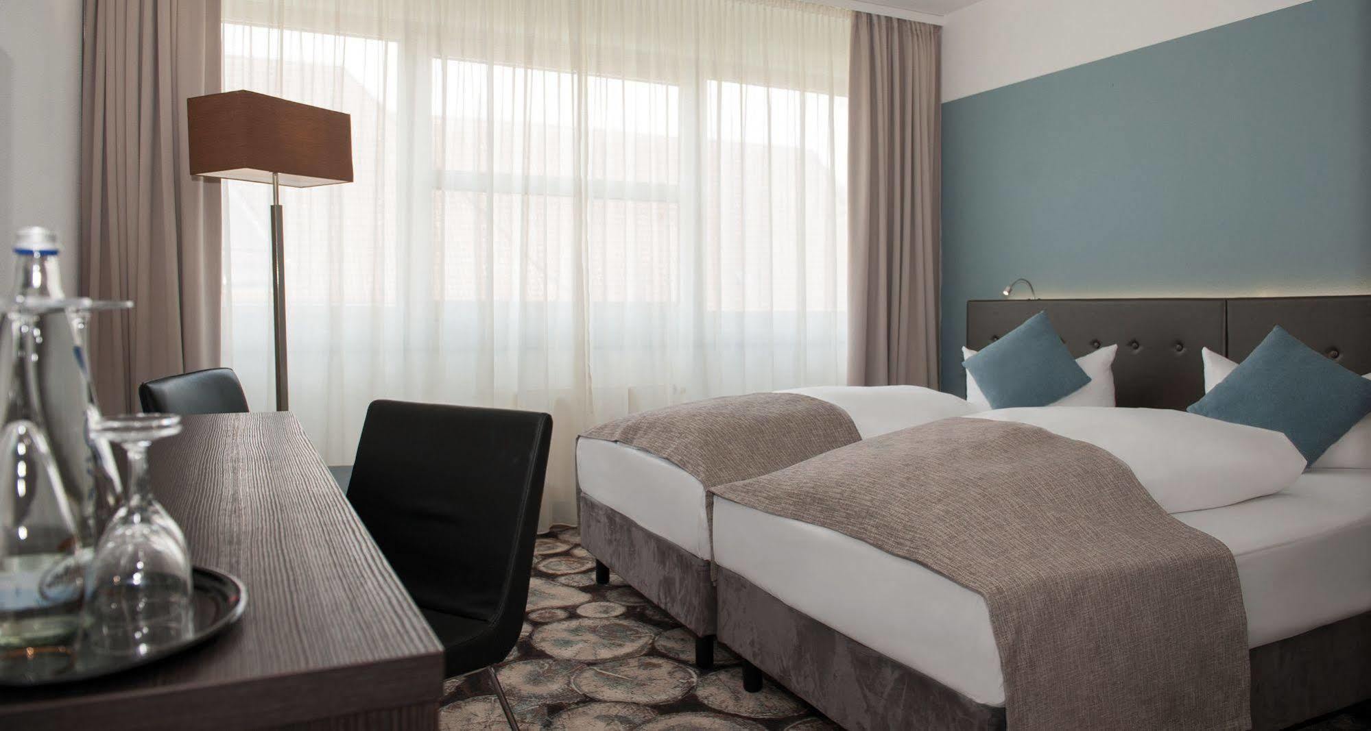 Victor'S Residenz-Hotel Berlin Tegel Εξωτερικό φωτογραφία