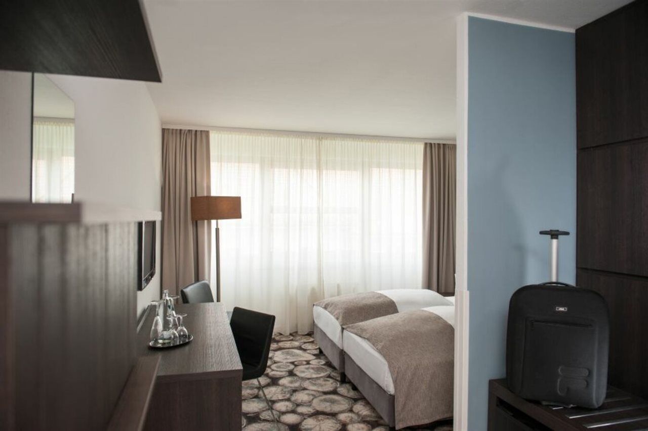 Victor'S Residenz-Hotel Berlin Tegel Εξωτερικό φωτογραφία